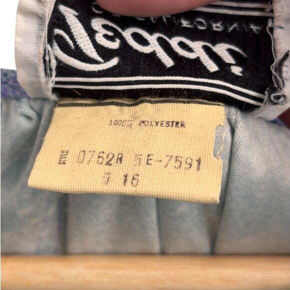 Vintage Teddi Floral Batwing Blouse – Tie Neck Cottagecore - Picture 4 of 10